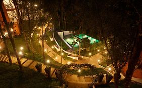 Era Resort By Stride